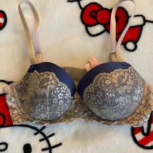 2012 Victoria’s Secret Dream Angels navy blue lace bra